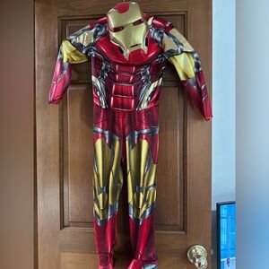 Iron man kids Halloween custom size small very good condition